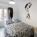 Rent a room of 260 m² in madrid