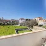 Rent 1 bedroom apartment of 592 m² in Lisbon