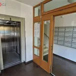 Pronajměte si 2 ložnic/e byt o rozloze 63 m² v Praha 14