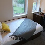 Rent 4 bedroom house in Leeds