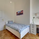 Rent 4 bedroom apartment in Capital City of Prague