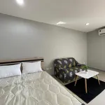 Rent 1 bedroom apartment of 32 m² in Bangkok