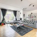 Huur 2 slaapkamer appartement van 200 m² in Brussels