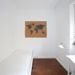 Rent 11 bedroom apartment in Lisbon