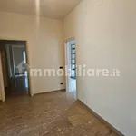 Affitto 5 camera appartamento di 162 m² in Parma