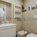 Rent 4 bedroom apartment of 90 m² in Padova