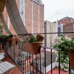 Rent 4 bedroom apartment in Barcelona