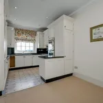 Rent 2 bedroom flat in Waverley