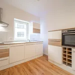 Rent 1 bedroom apartment of 38 m² in Praha 3 - Žižkov