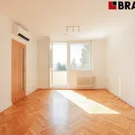 Pronajměte si 3 ložnic/e byt o rozloze 75 m² v Brno