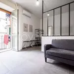 Rent 1 bedroom apartment of 40 m² in Napoli