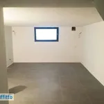 Affitto 6 camera appartamento di 80 m² in Parma