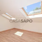 Rent 7 bedroom house of 195 m² in Amadora