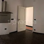 Rent 5 bedroom apartment of 120 m² in Genova