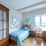 Alquilo 3 dormitorio apartamento de 90 m² en Oviedo