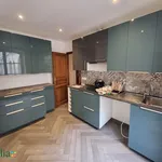 Appartement de 9115 m² avec 4 chambre(s) en location à Paris