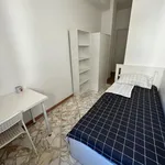 Rent 8 bedroom apartment in Bari