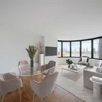 Rent 2 bedroom apartment of 105 m² in New York