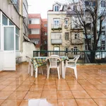 Rent 3 bedroom apartment in Lisbon