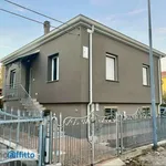 Affitto 3 camera casa di 90 m² in Piacenza