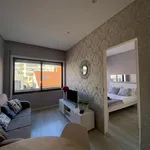 Rent 1 bedroom apartment in Porto