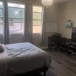 Rent a room in Strawberry Park