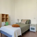 Rent a room in milan