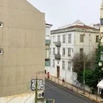 Rent 3 bedroom apartment in lisbon