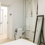 Rent a room of 90 m² in milan