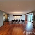 Rent 3 bedroom house of 275 m² in Bangkok