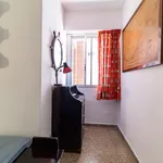 Rent 4 bedroom apartment in Valencia