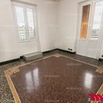 Affitto 7 camera appartamento di 130 m² in Genoa