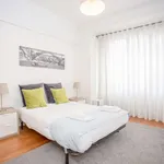 Rent 3 bedroom apartment of 115 m² in porto