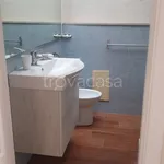 Rent 2 bedroom apartment of 65 m² in Napoli