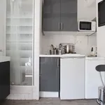 Rent 1 bedroom apartment of 11 m² in Paris