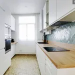 Appartement de 110 m² avec 3 chambre(s) en location à Paris