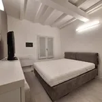 Rent 4 bedroom apartment of 92 m² in Modena