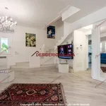 Rent 4 bedroom house of 250 m² in Campofelice di Roccella