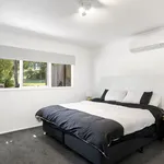 Rent 5 bedroom apartment in Melbourne