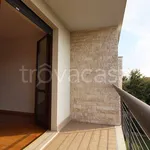 Rent 3 bedroom apartment of 85 m² in Cantù