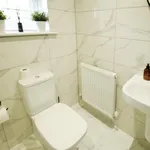 Rent 4 bedroom house of 106 m² in Wigan