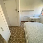 Rent a room of 80 m² in Madrid