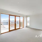 Rent 4 bedroom house in Point Cook