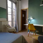 Rent 3 bedroom apartment in Barcelona