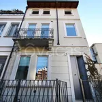 Rent 6 bedroom house of 260 m² in Milano