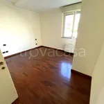 Rent 3 bedroom apartment of 135 m² in Legnano