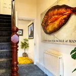 Rent 5 bedroom apartment in Isle Of Man