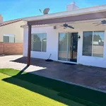 Rent 3 bedroom house of 159 m² in Santa Cruz