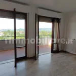 Rent 3 bedroom house of 100 m² in Voghera