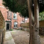 Rent 8 bedroom house in Leeds